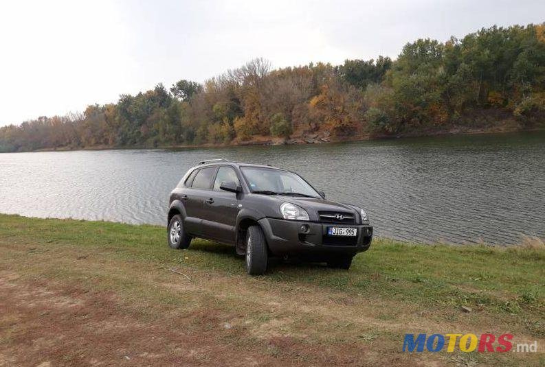 2008' Hyundai Tucson photo #2