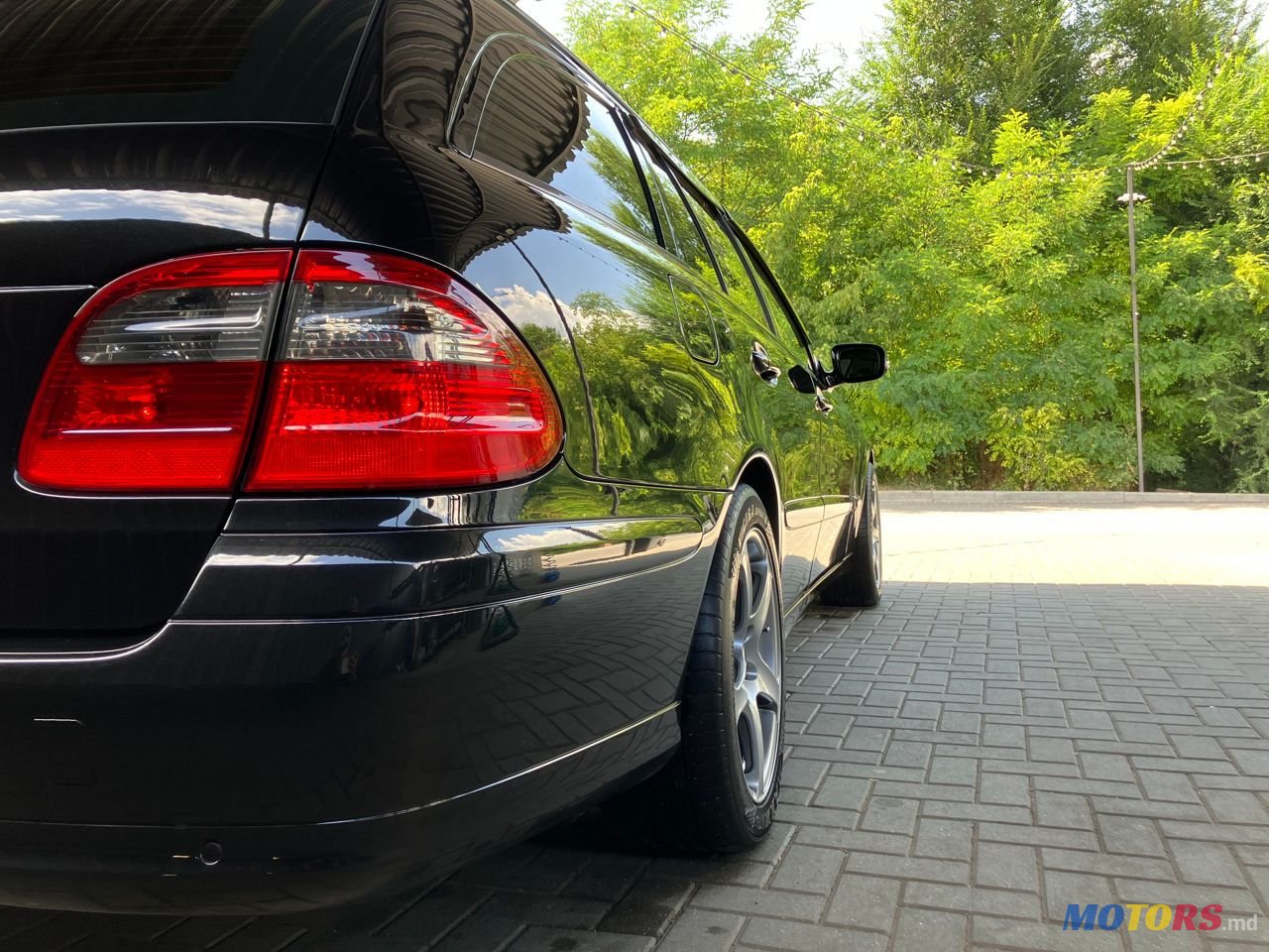 2008' Mercedes-Benz E-Class photo #3