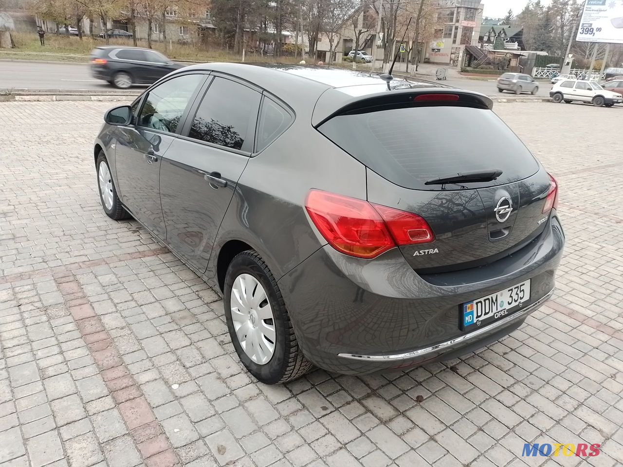 2013' Opel Astra photo #3