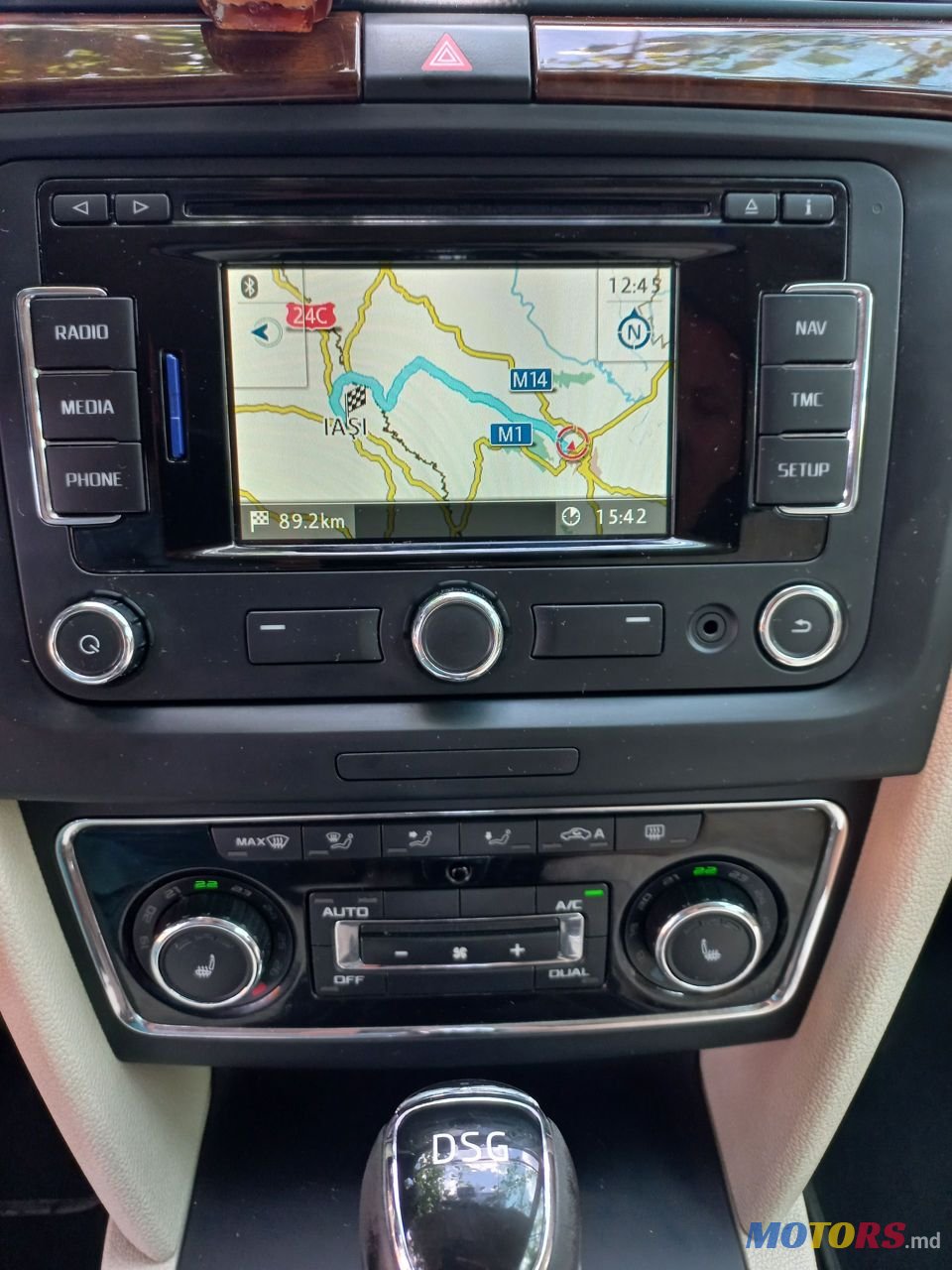 2014' Skoda Superb photo #2