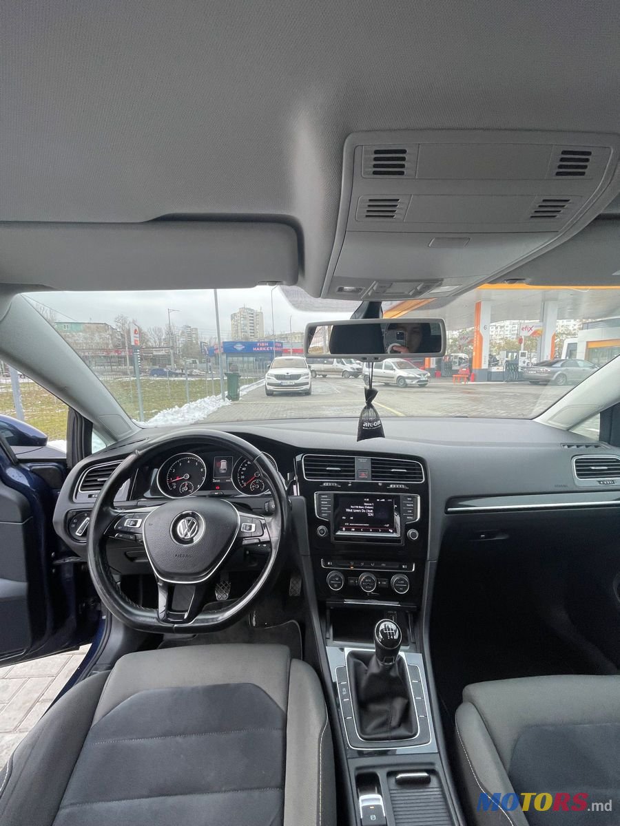 2014' Volkswagen Golf photo #5