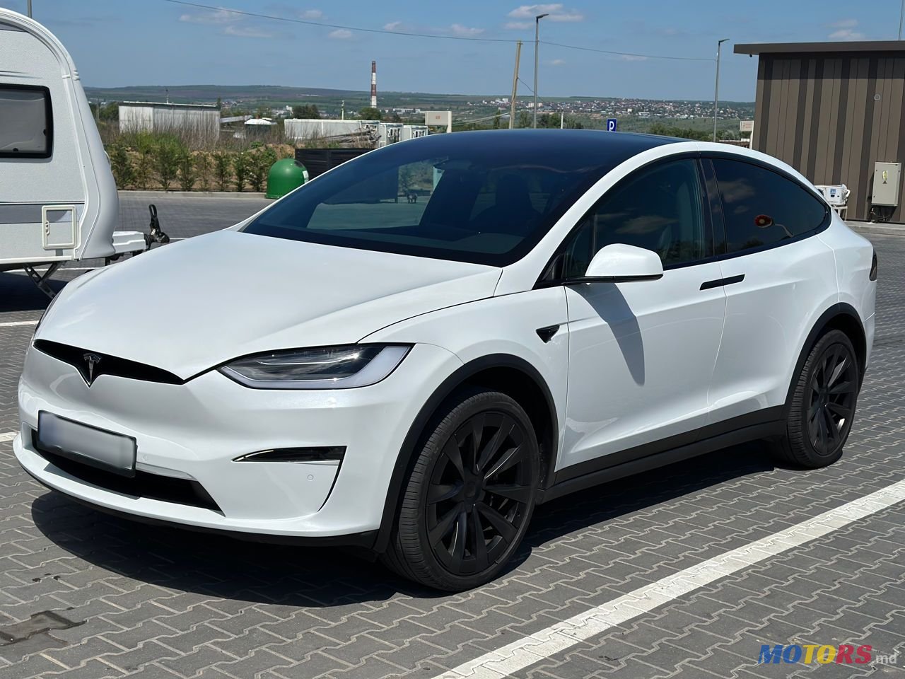 2023' Tesla Model X photo #3