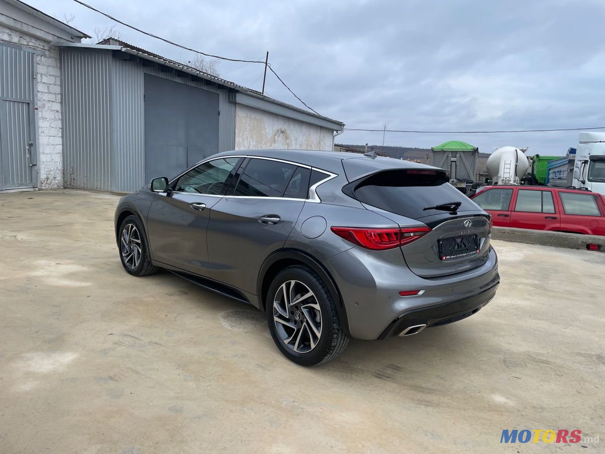 2016' Infiniti Qx30 photo #6