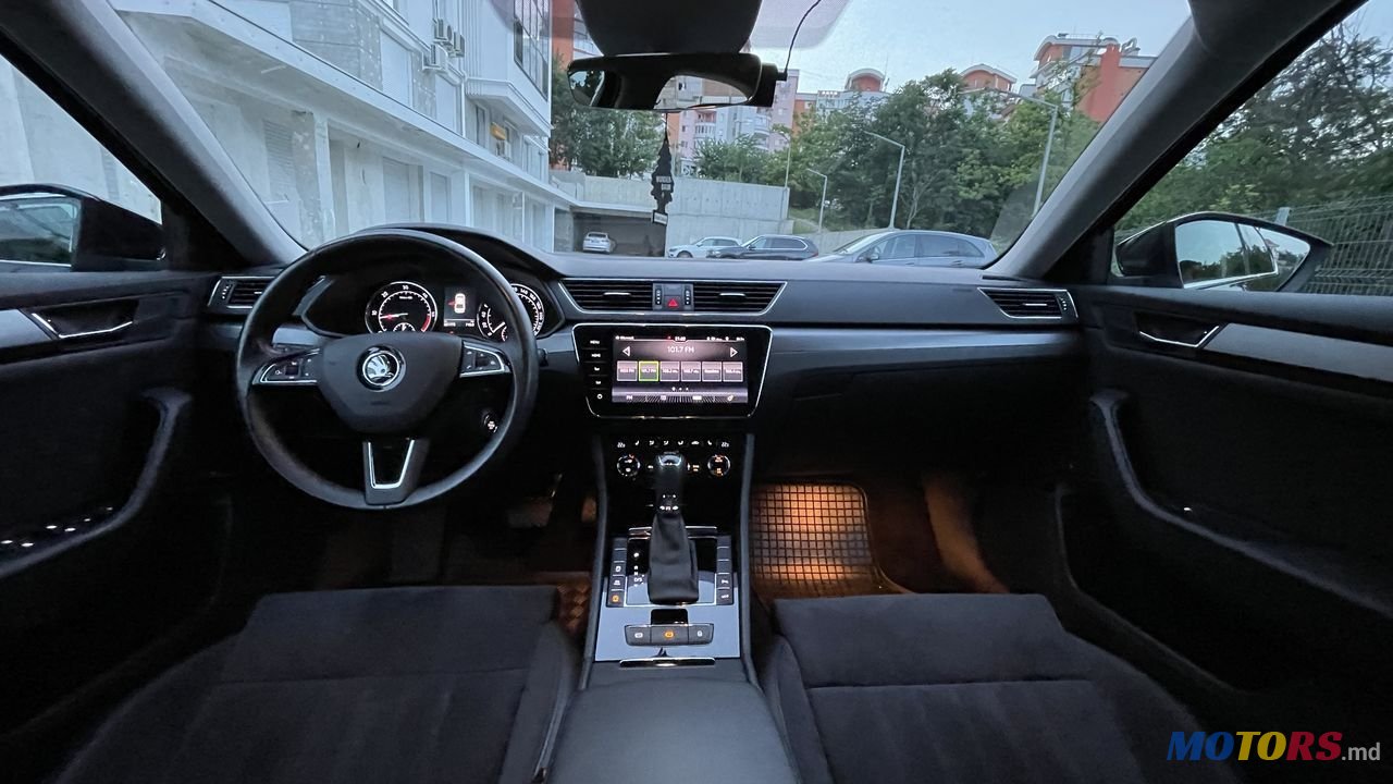 2017' Skoda Superb photo #5