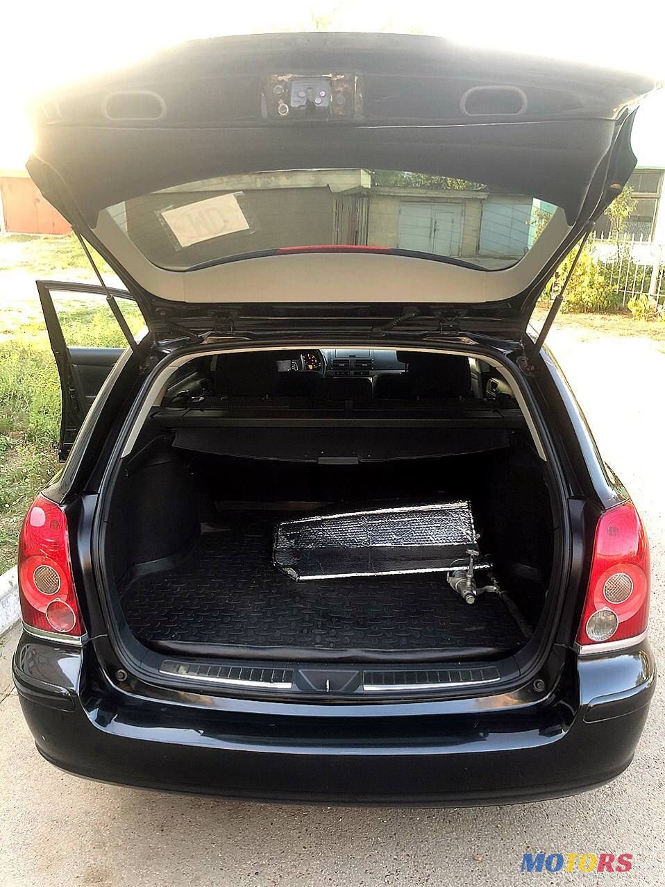 2007' Toyota Avensis photo #6