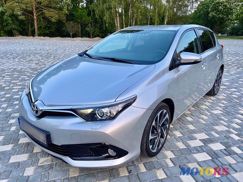 2016' Toyota Auris photo #6