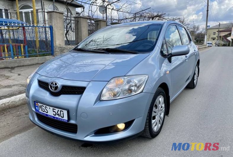 2007' Toyota Auris photo #5
