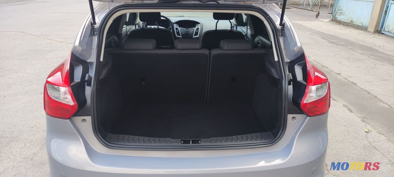 2013' Ford Focus photo #5