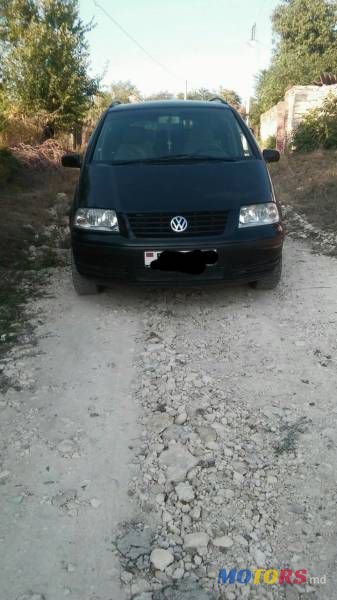 2001' Volkswagen Sharan photo #1