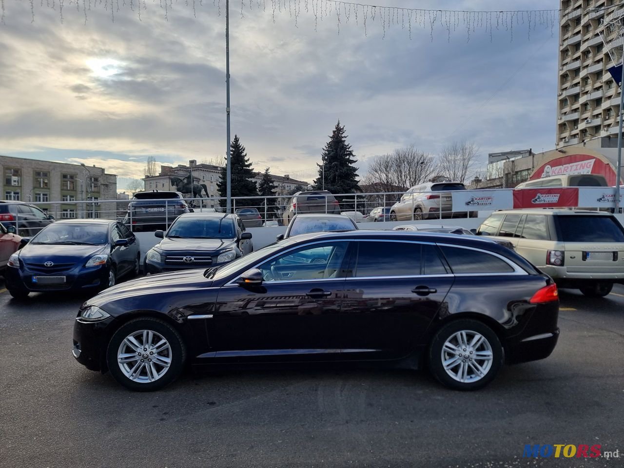 2013' Jaguar XF photo #5