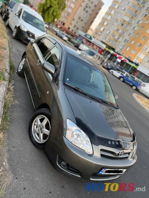 2004' Toyota Corolla photo #5