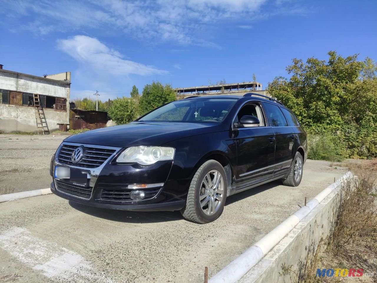 2009' Volkswagen Passat photo #1