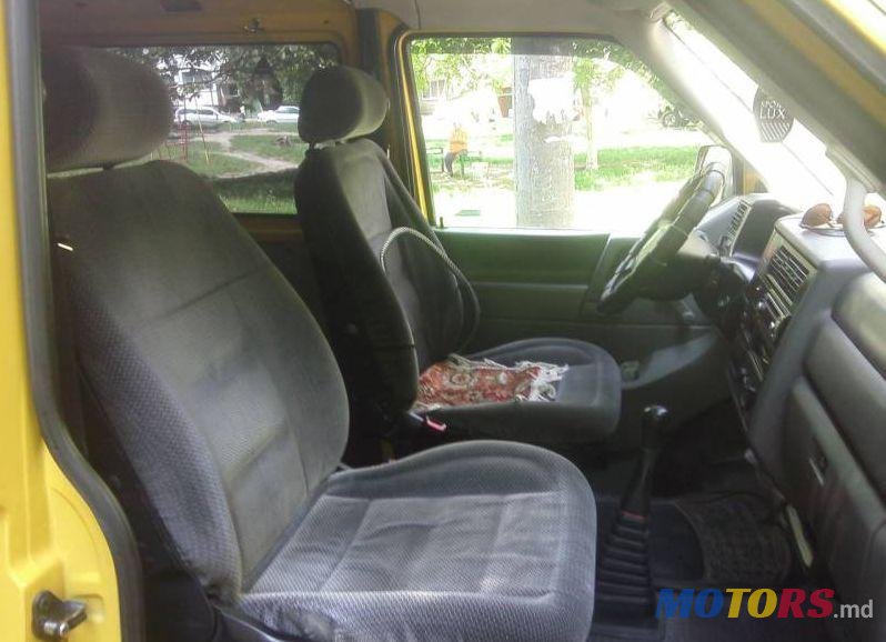 1999' Volkswagen Transporter photo #2