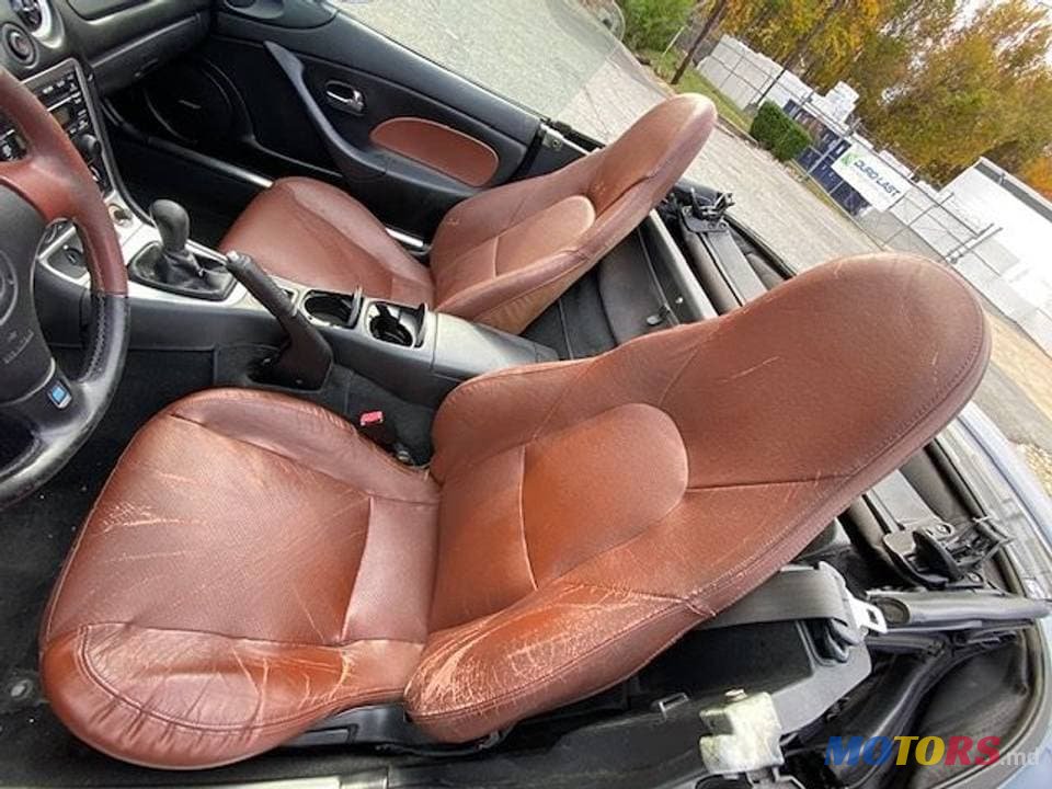 2002' Mazda MX-5 photo #6