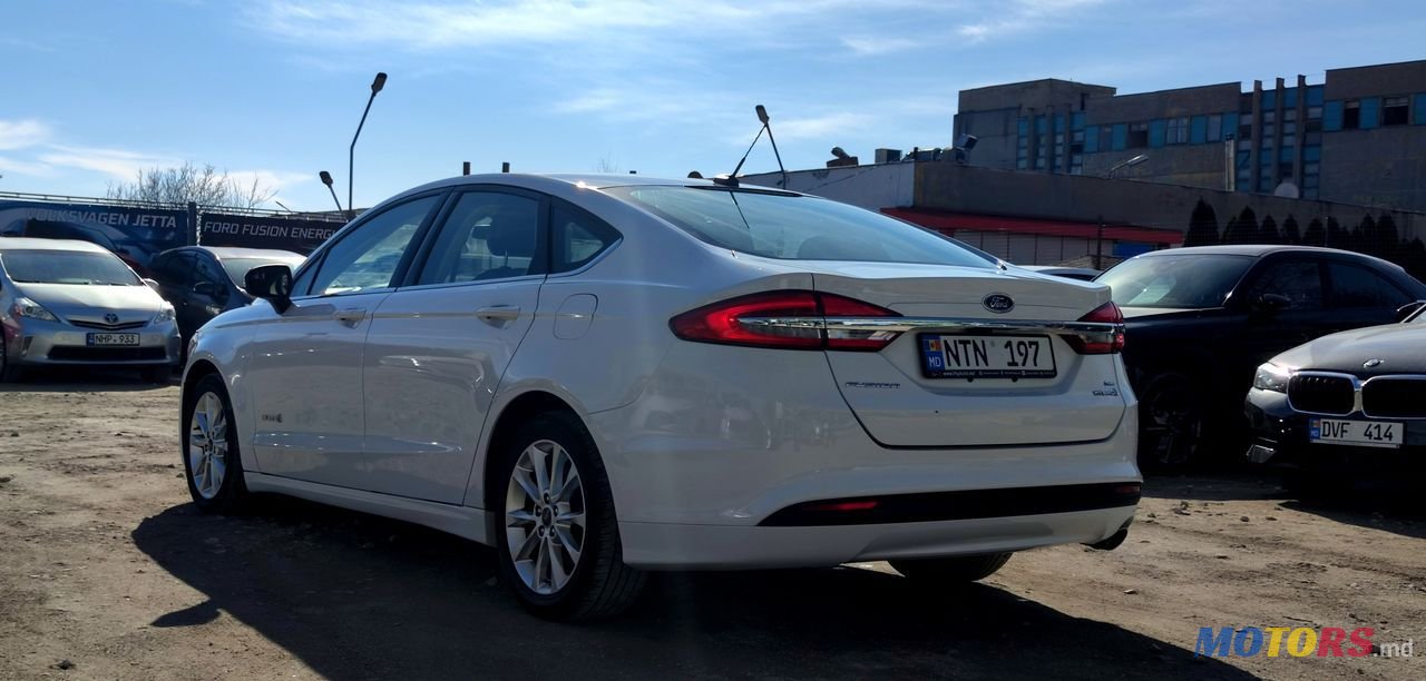 2017' Ford Fusion photo #4