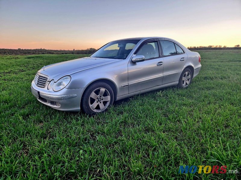 2005' Mercedes-Benz E-Class photo #6