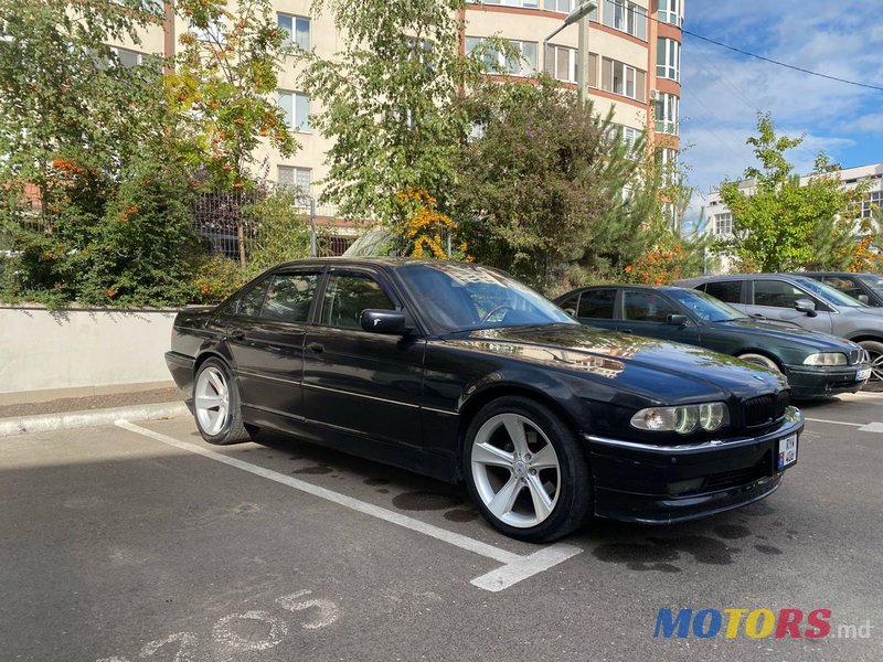 2001' BMW 7 Series photo #6