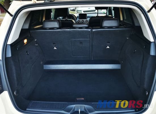 2014' Mercedes-Benz B-Class photo #3