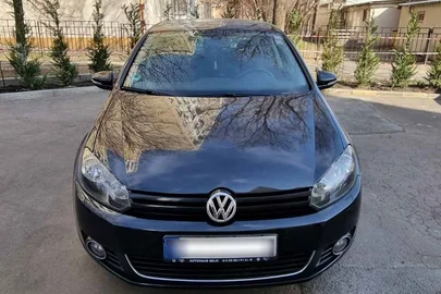 2011' Volkswagen Golf