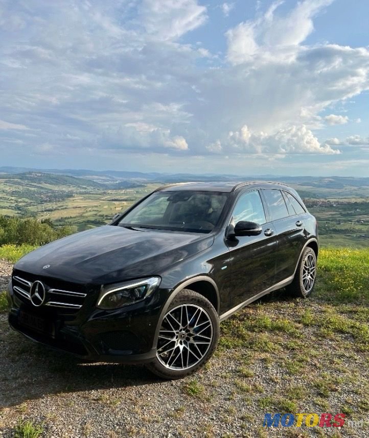 2018' Mercedes-Benz GLC photo #2