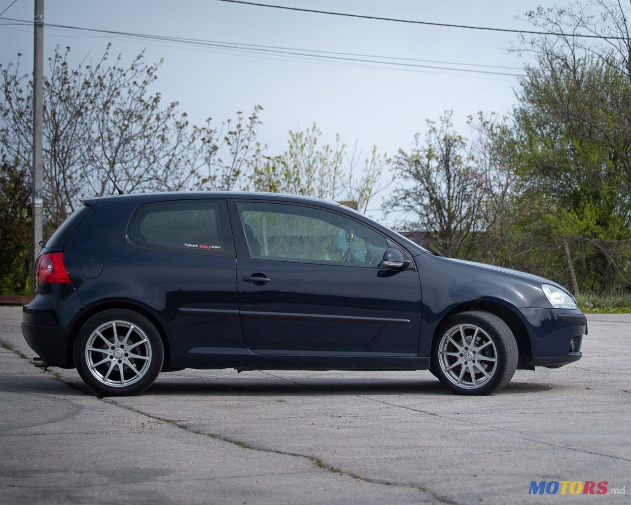 2005' Volkswagen Golf photo #3