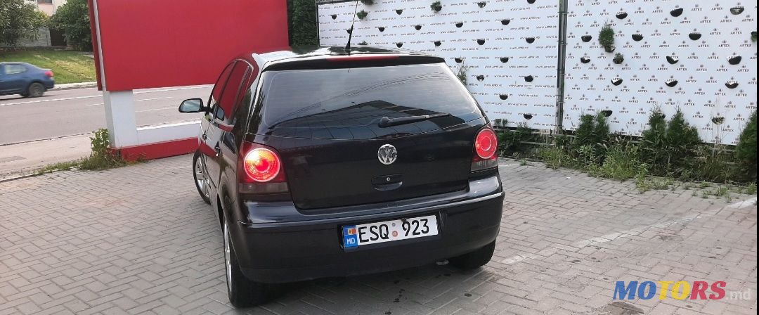 2006' Volkswagen Polo photo #1