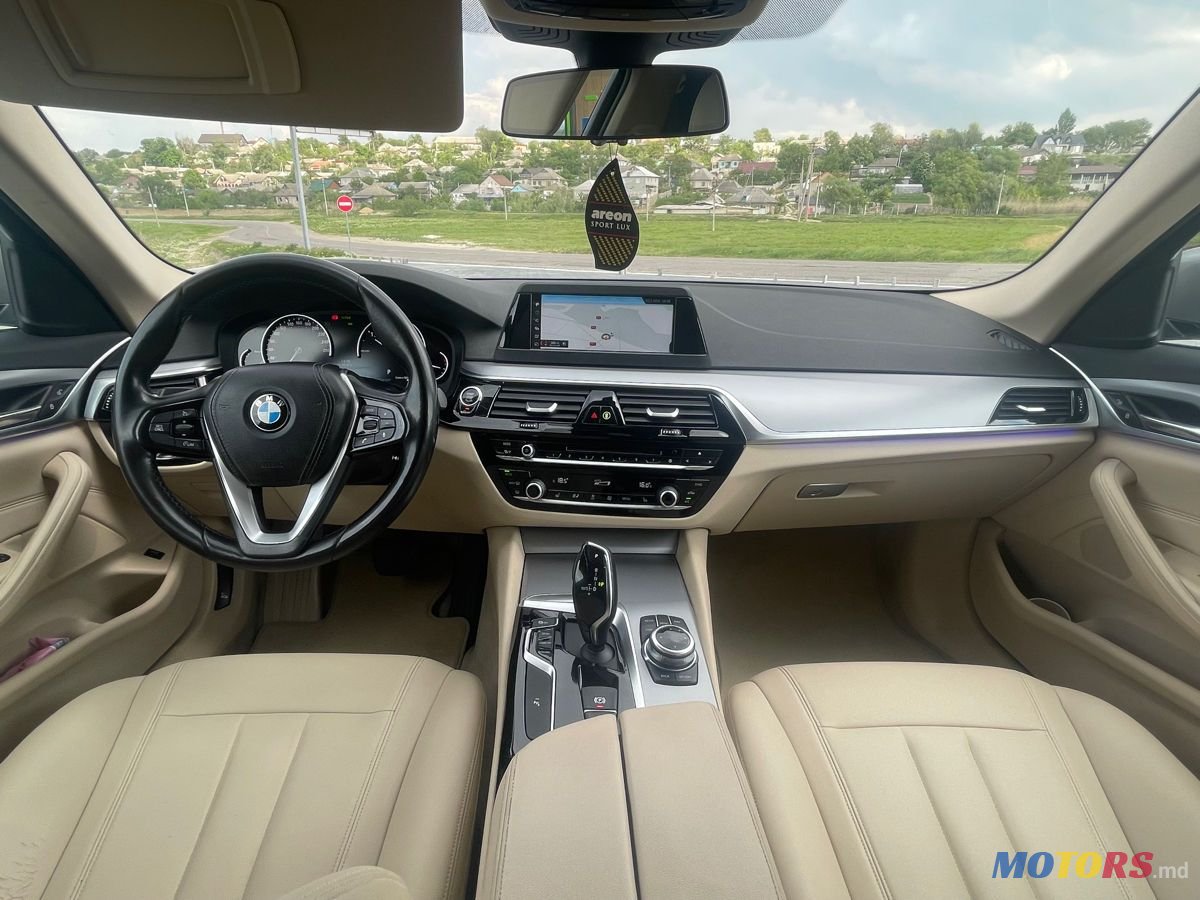 2017' BMW 5 Series photo #6