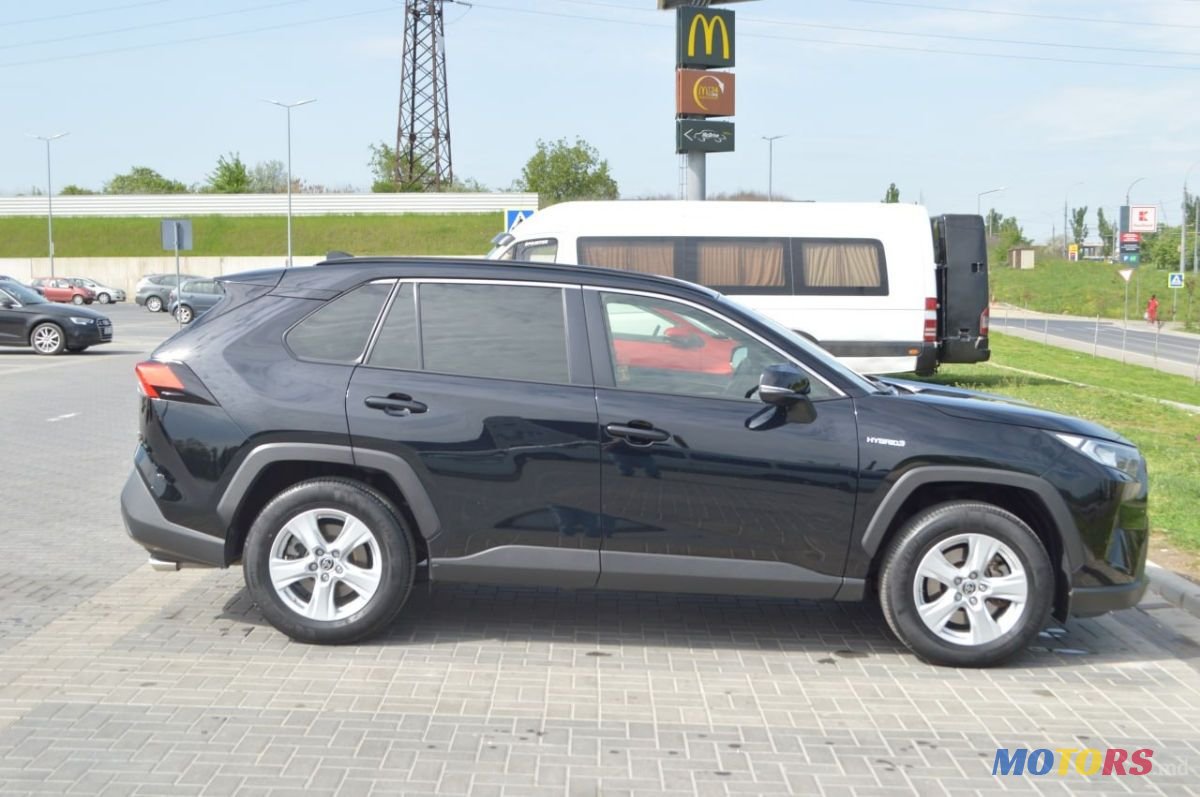 2020' Toyota RAV4 photo #1