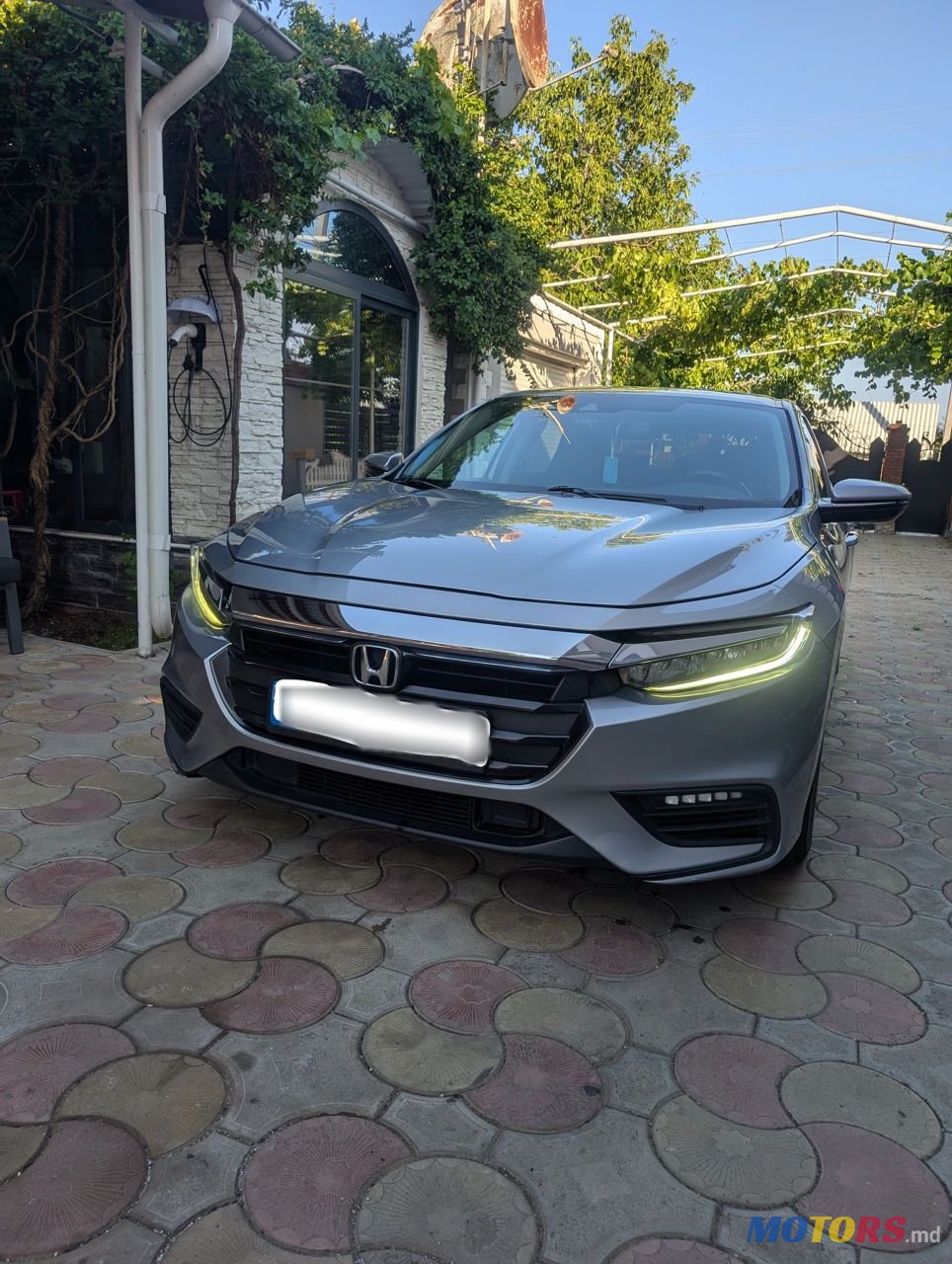 2020' Honda Insight photo #1