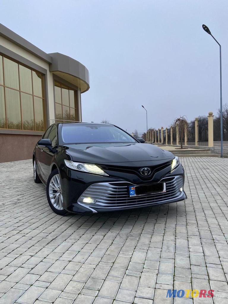 2018' Toyota Camry photo #2