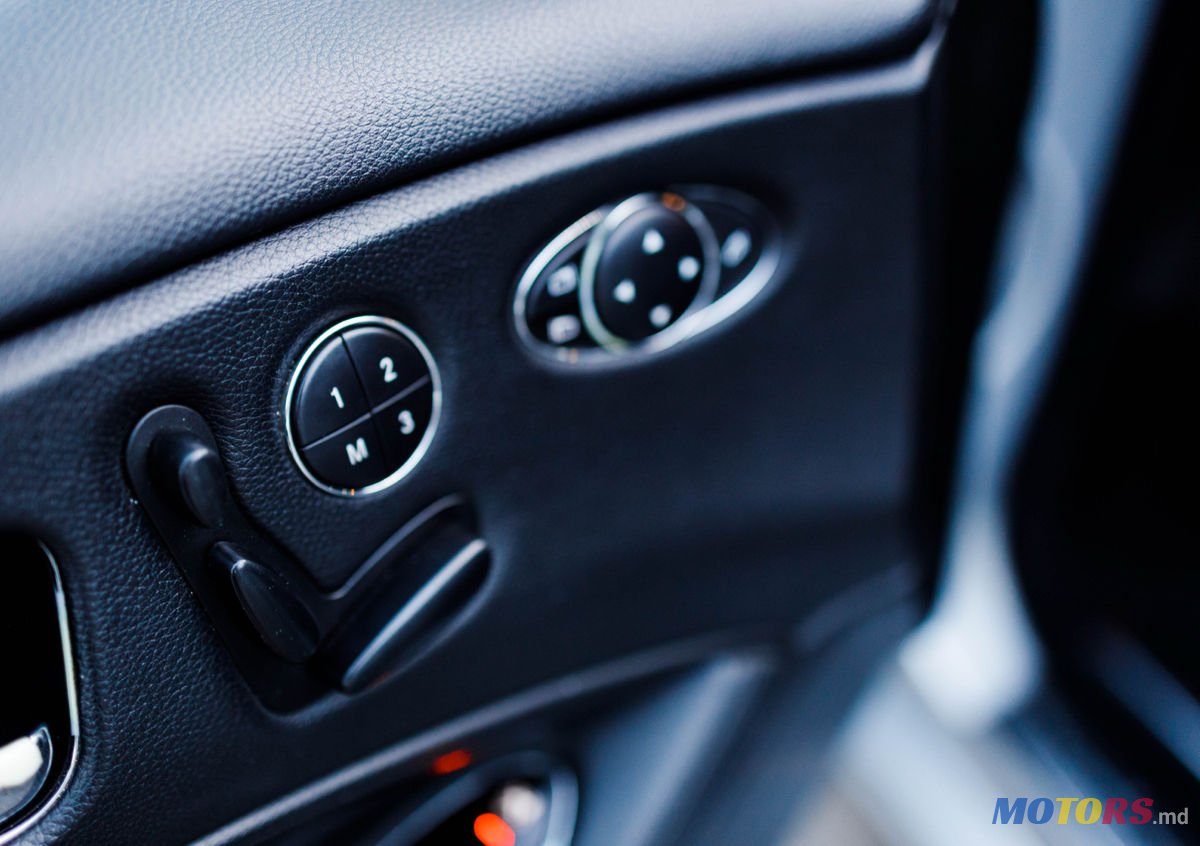 2007' Mercedes-Benz CLS 320 photo #3