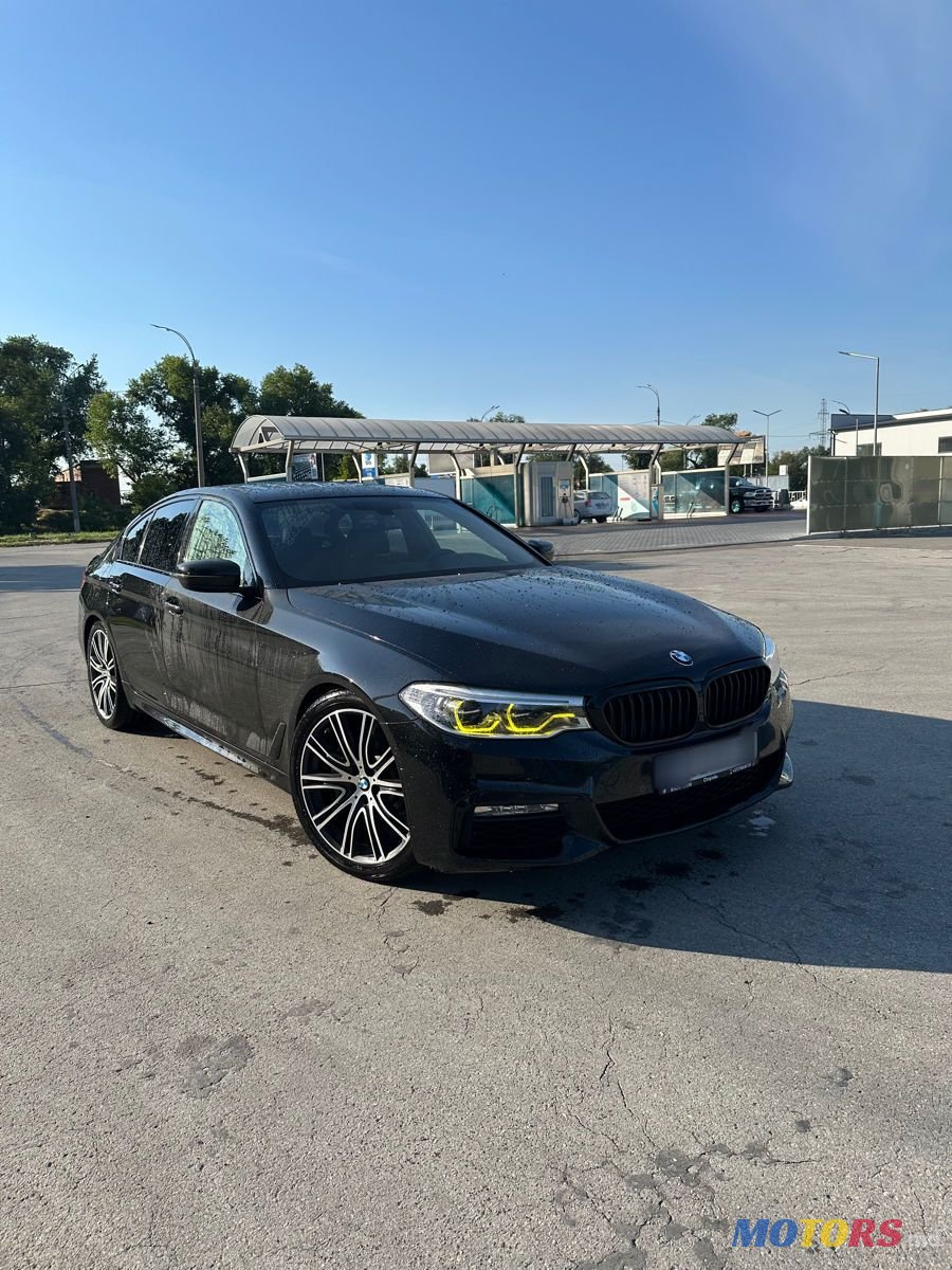 2017' BMW 5 Series photo #1
