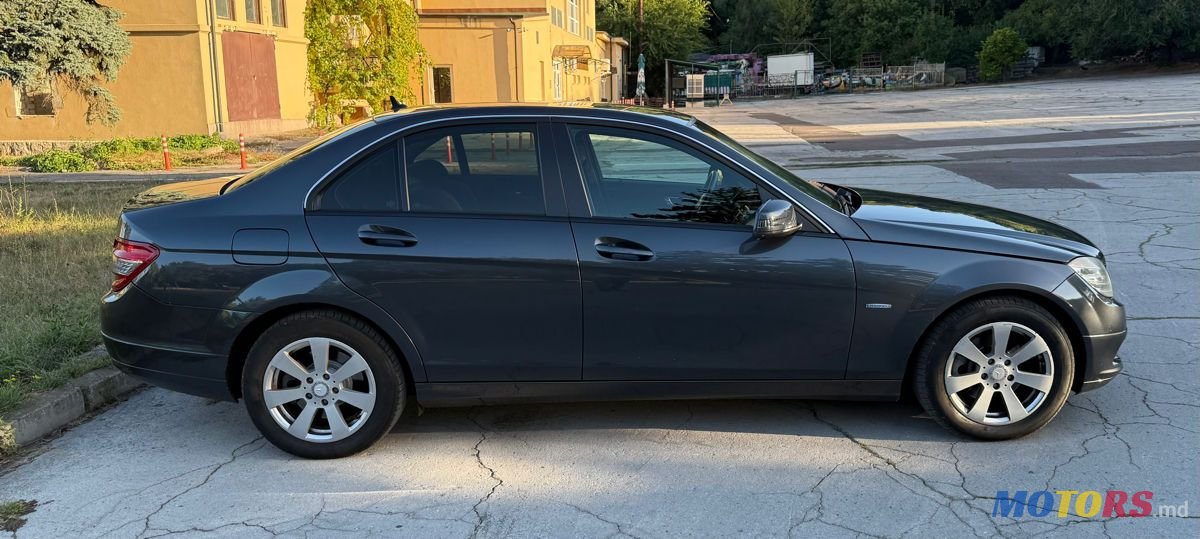 2009' Mercedes-Benz C-Class photo #1