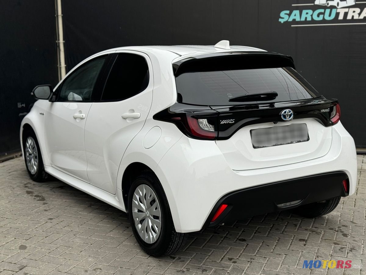 2021' Toyota Yaris photo #6