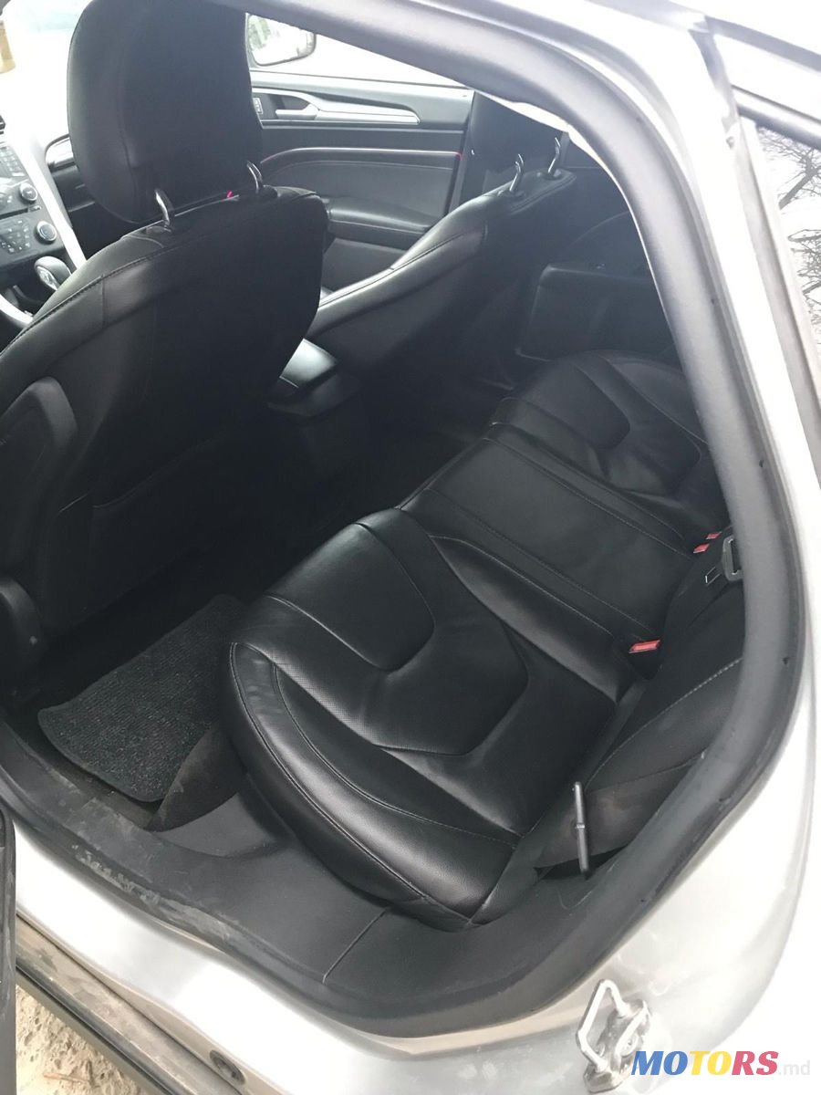 2013' Ford Fusion photo #6