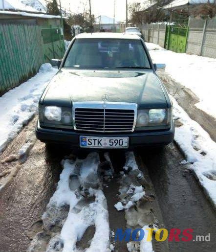 1985' Mercedes-Benz 124 photo #1