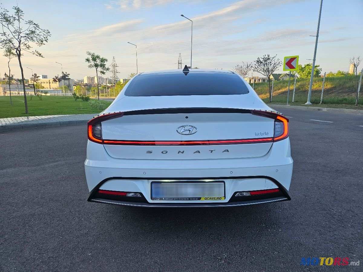 2020' Hyundai Sonata photo #2