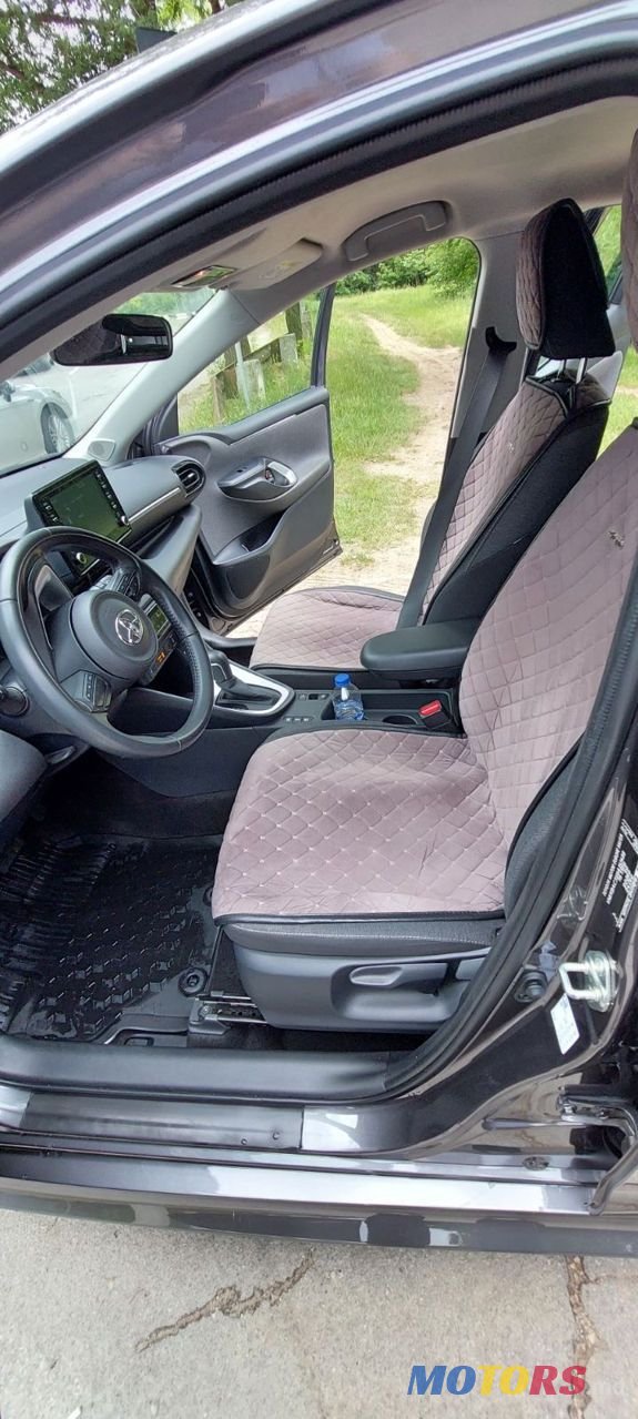 2021' Toyota Yaris photo #3