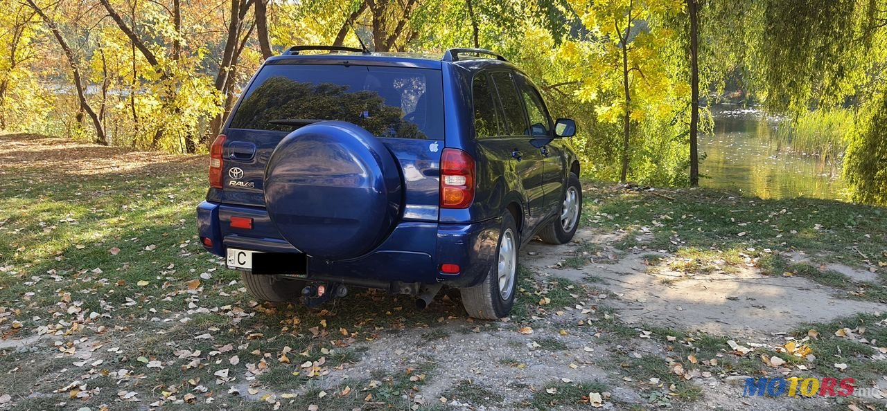 2004' Toyota RAV4 photo #4