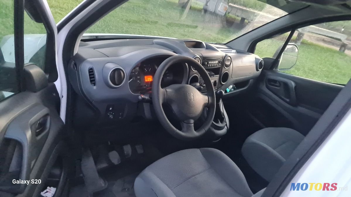 2010' Peugeot Partner photo #2