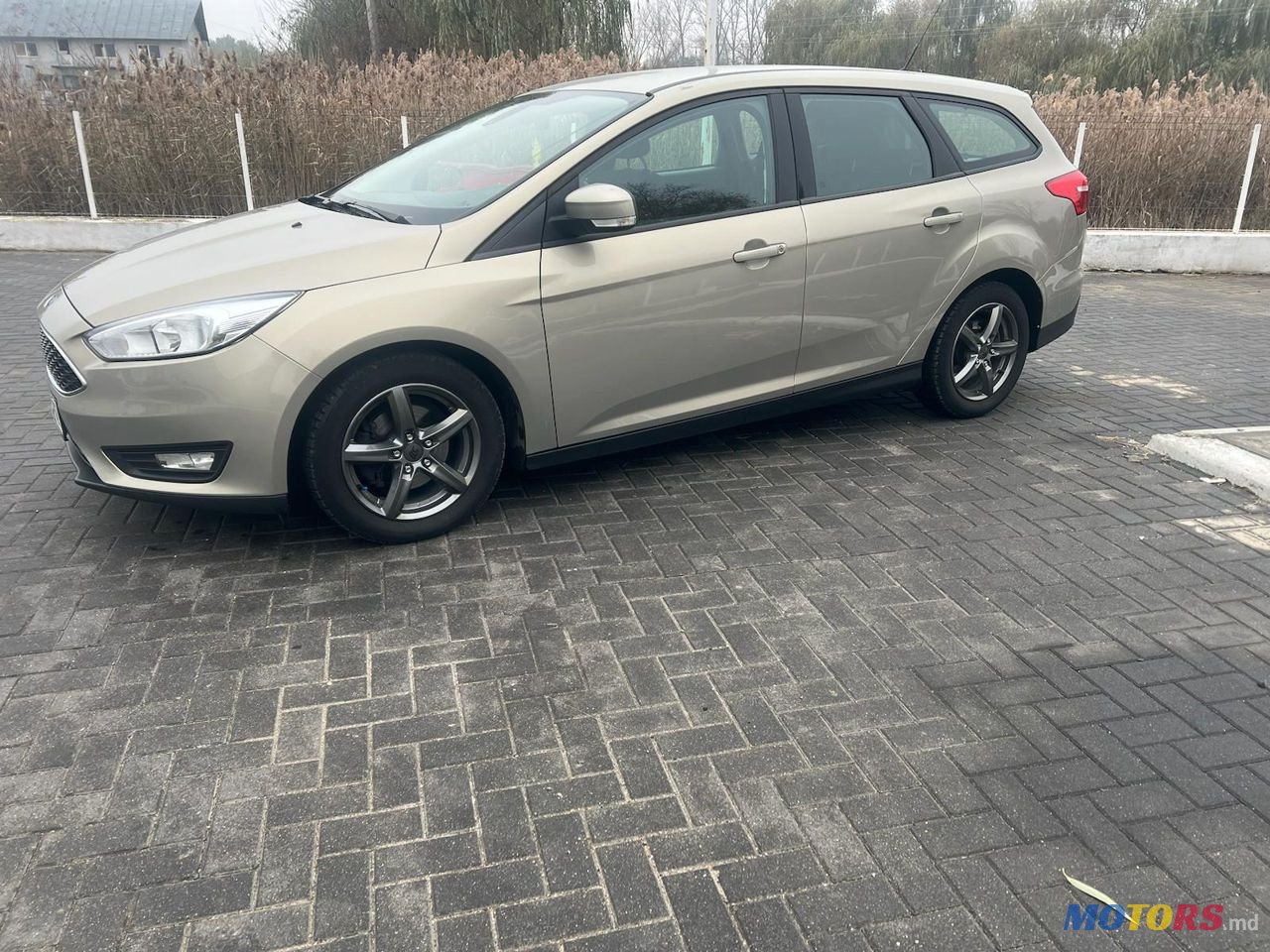 2017' Ford Focus photo #5