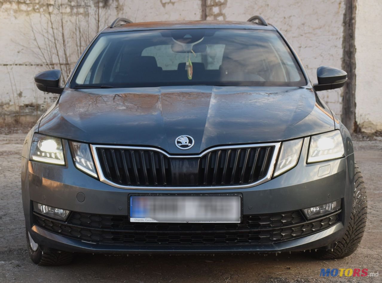2020' Skoda Octavia photo #3
