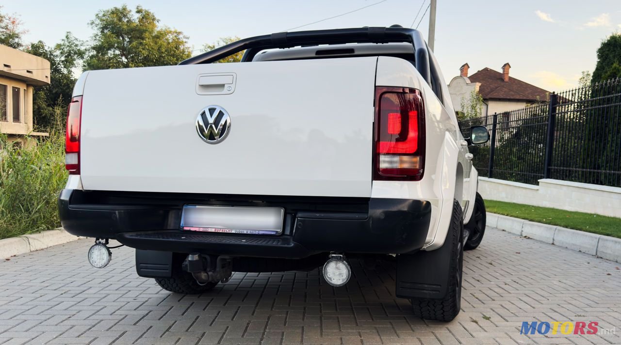 2015' Volkswagen Amarok photo #4