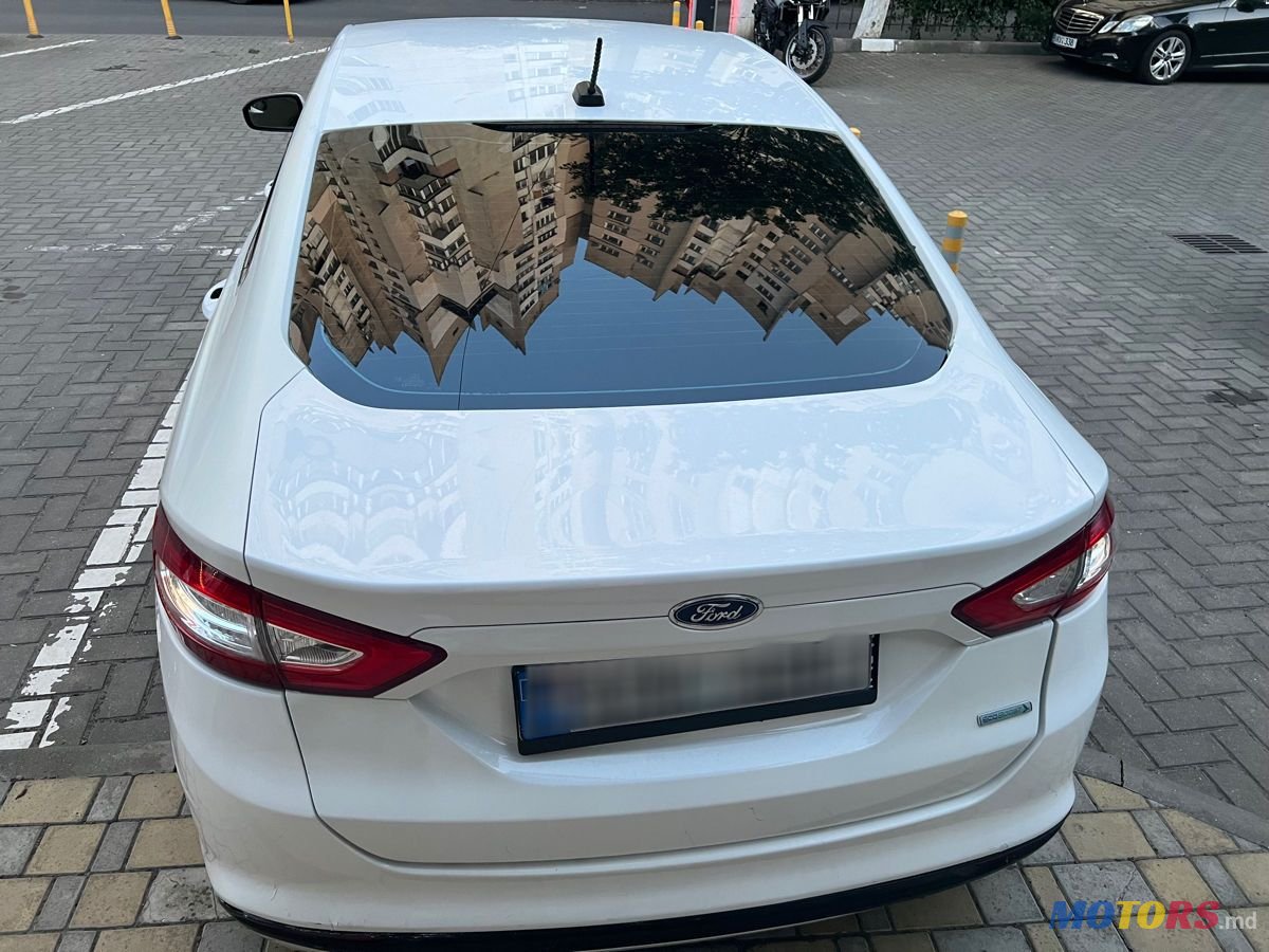 2013' Ford Fusion photo #4