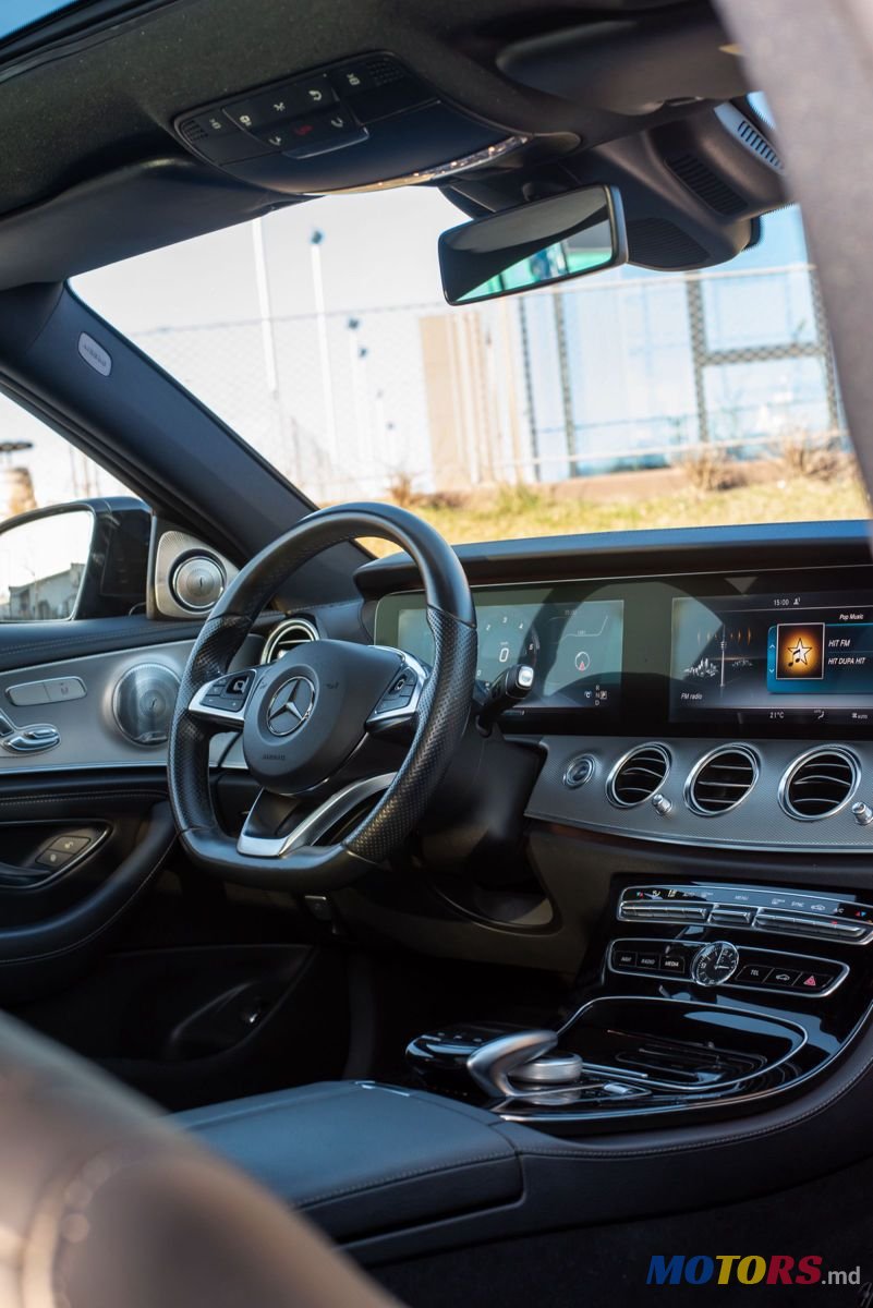 2017' Mercedes-Benz E-Class photo #3