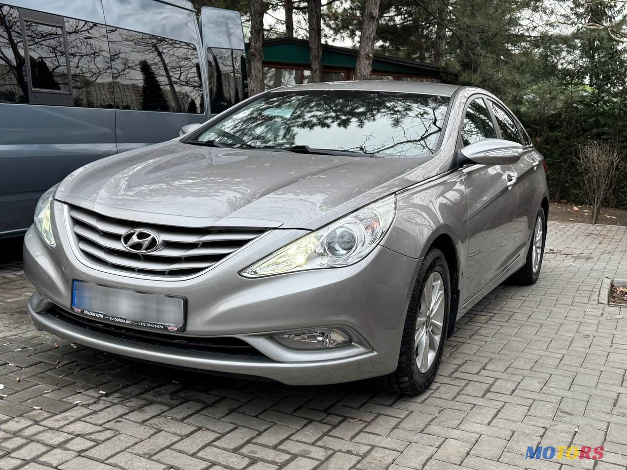 2011' Hyundai Sonata photo #6