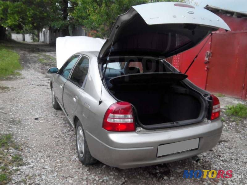 1999' Kia Shuma photo #3