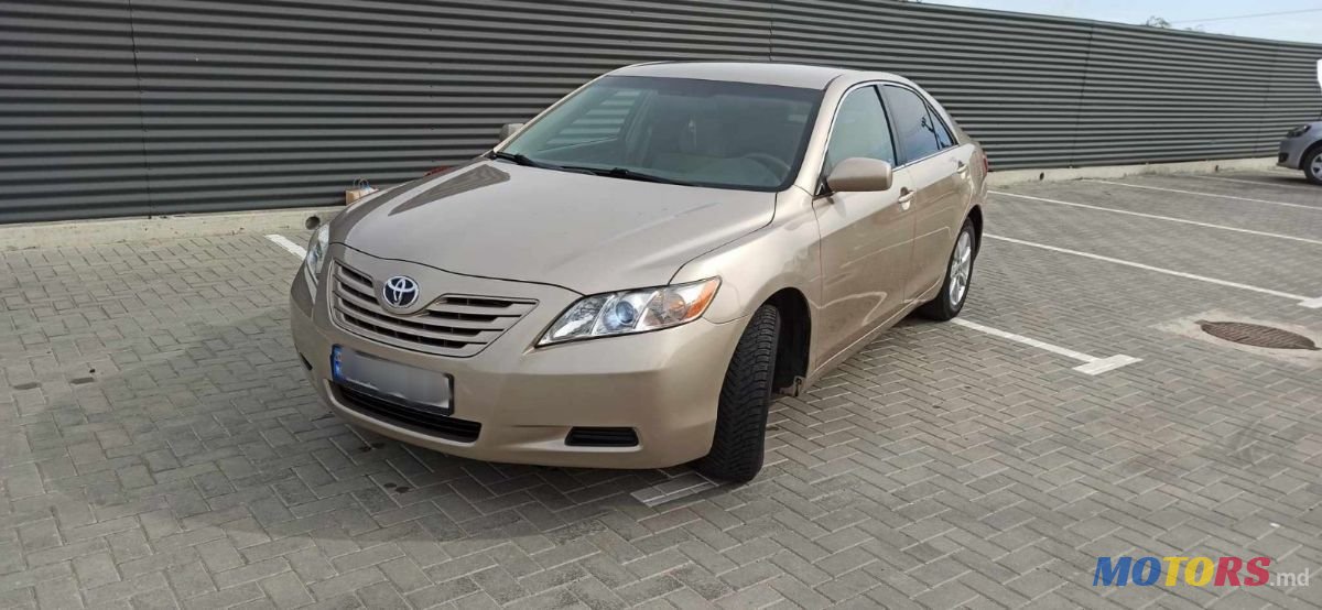 2009' Toyota Camry photo #2