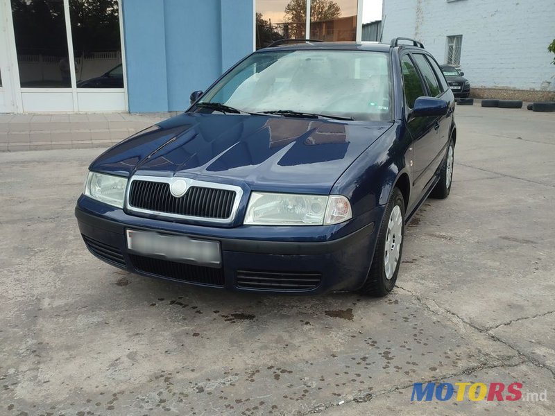 2002' Skoda Octavia photo #1