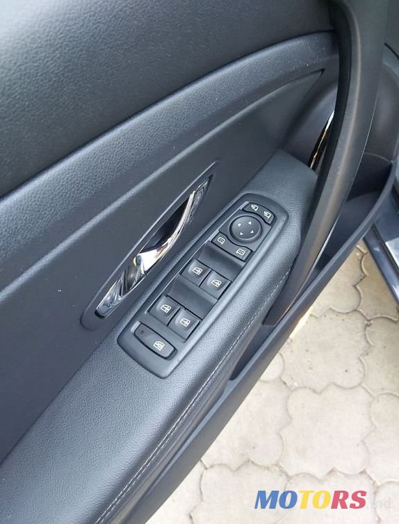 2013' Renault Megane photo #3